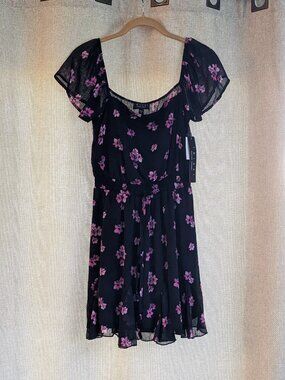 TRIXXI, NWT Black and Hot Pink Floral Sheer Free Flowing Short Sleeve Dress Sz S
